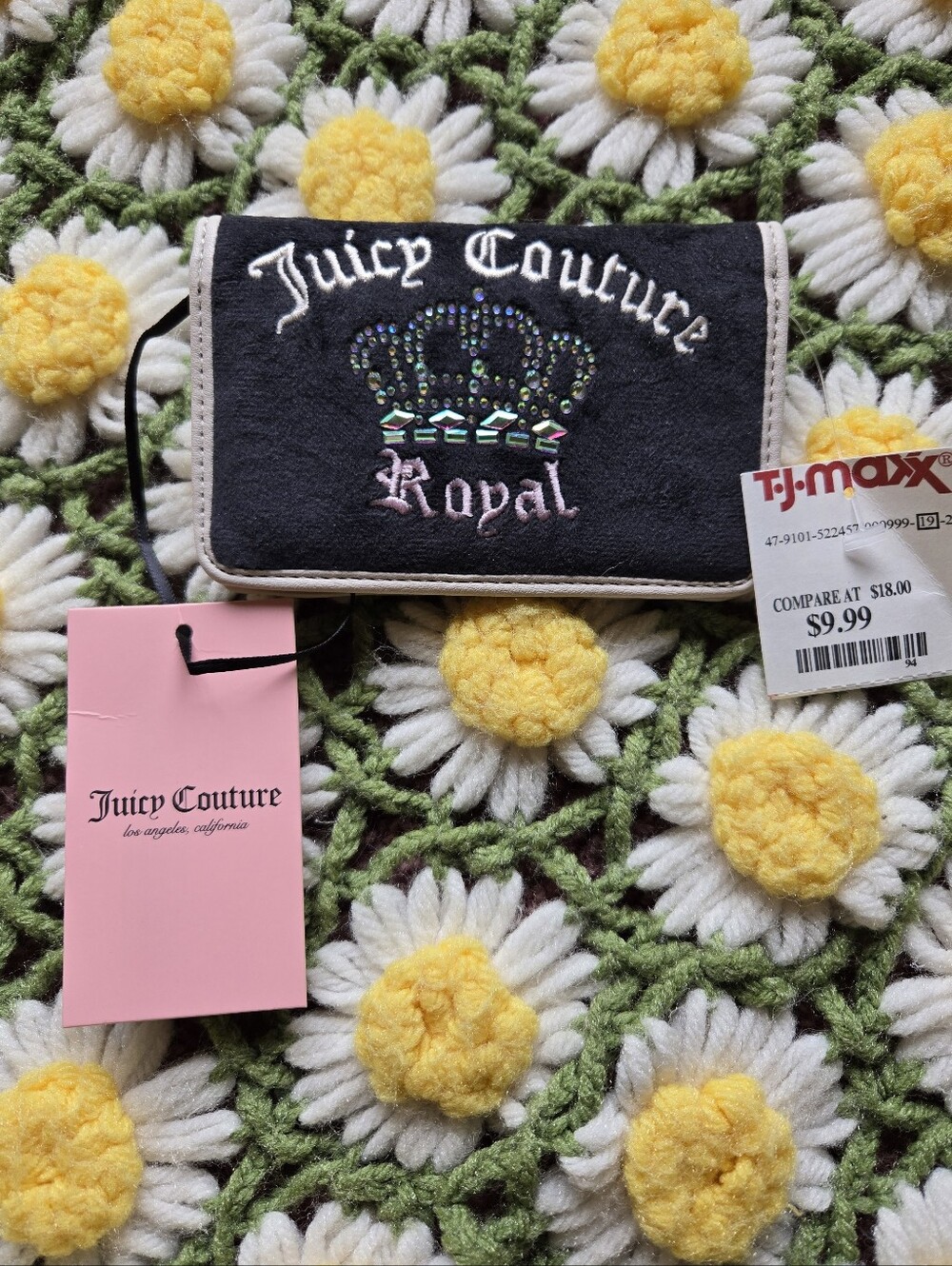 💥Free Bundle Item💥 Juicy Couture Juicy Kingdom Wallet